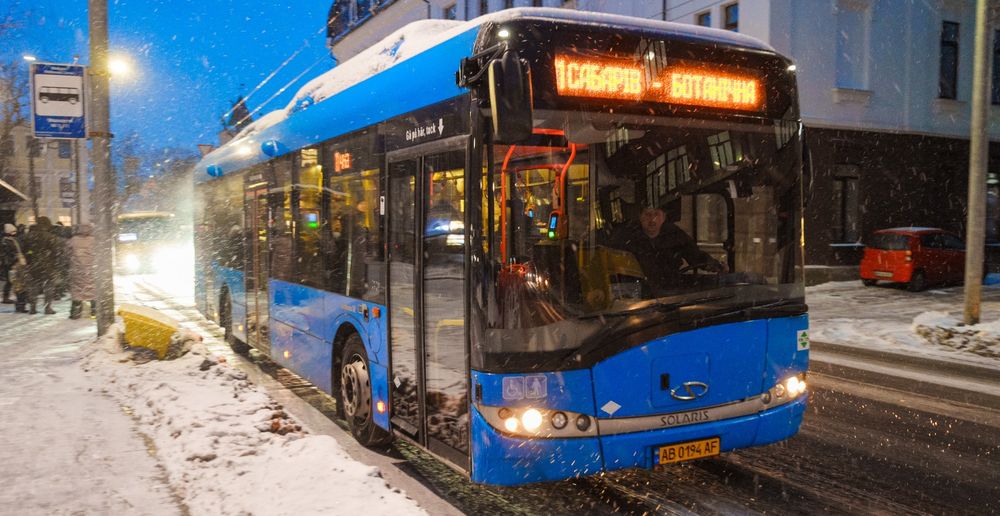Автобусний парк Вінниці поповнили ще чотири машини для завантажених маршрутів