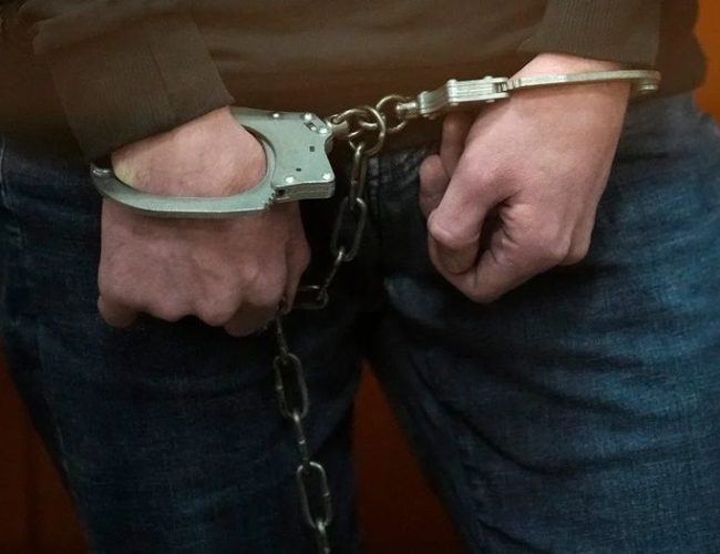 У Хмельницькому судитимуть жінку, яку обвинувачують у смертельному побитті співмешканця