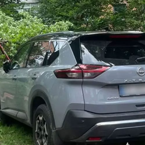 У Хмельницькому водій Nissan збив двох жінок і дитину в колясці